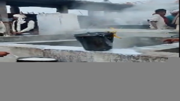 काफी संख्या में जुटे थे लोग