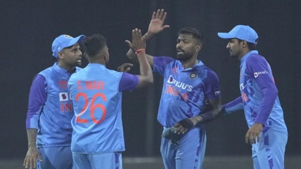 राजकोट में रोहित रहे हैं सफल राजकोट में रोहित रहे हैं सफल