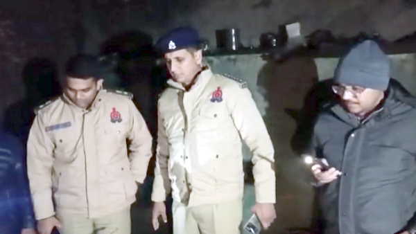 Hamirpur Painful death of 2 girls including mother due to fire accident happened due to room heater