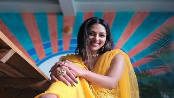 विज़िटर्स रजिस्टर में किया दर्द बयां