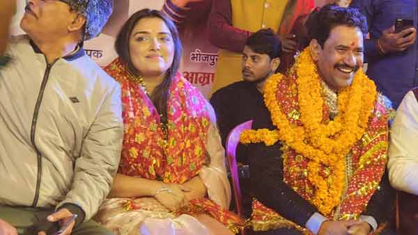 श्रृंगार महोत्सव में काफी संख्या में जुटे थे भक्त