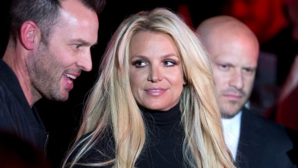 ब्रिटनी को 'शरारती तत्व के फोन' 