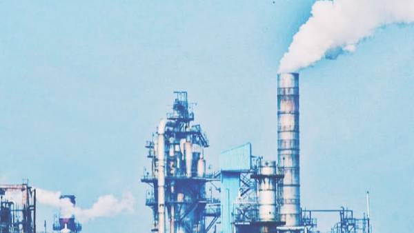 गंभीर बीमारियों से जूझ रहे लोग गंभीर बीमारियों से जूझ रहे लोग