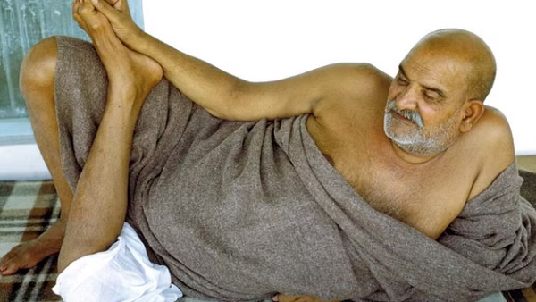 17 साल की उम्र में उन्हें दिव्य ज्ञान की प्राप्ति हो गई थी