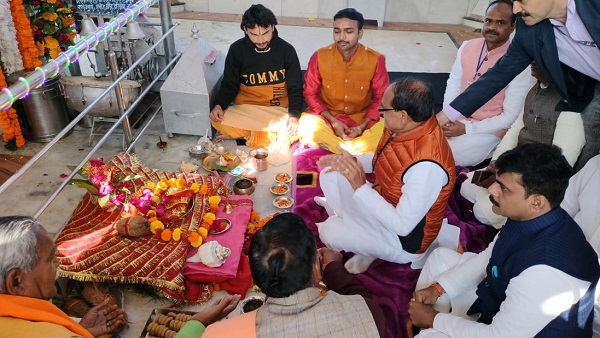 मां बगाज माता मंदिर पहुंचकर पूजन किया
