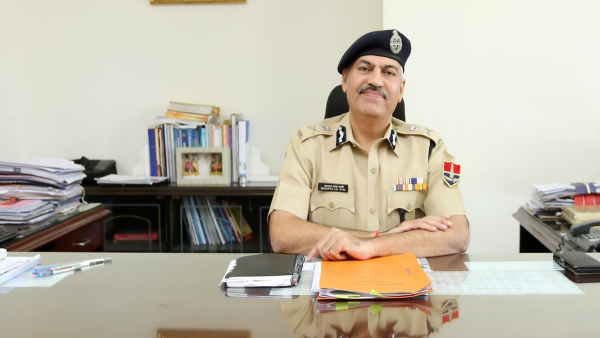  एसीबी के डीजी पद से पिछले महीने ही रिटायर हुए बीएल सोनी