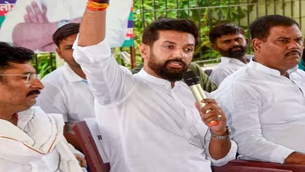 एनडीए का दामन थाम सकते हैं चिराग !