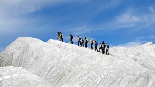 सियाचिन में रहना बड़ी जंग सियाचिन में रहना बड़ी जंग