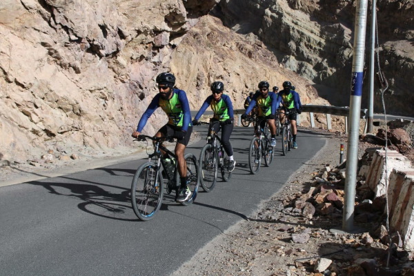 चुनौतियों से भी है सियाचिन में पोस्टिंग चुनौतियों से भी है सियाचिन में पोस्टिंग