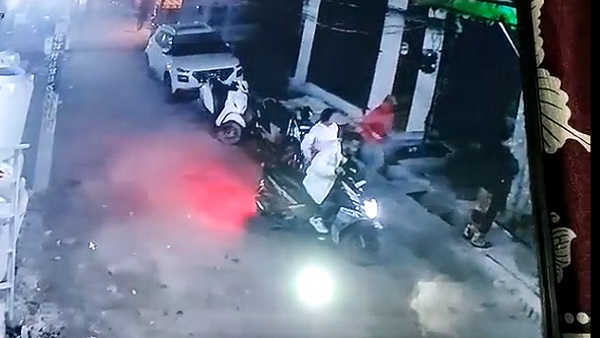 सीसीटीवी वीडियो में क्या? 