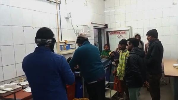 चिकित्सकों ने बताया हालत अब खतरे से बाहर 