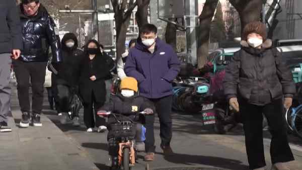 चीन में ज्यादा बच्चे पैदा करने की नीति हो रही है फेल