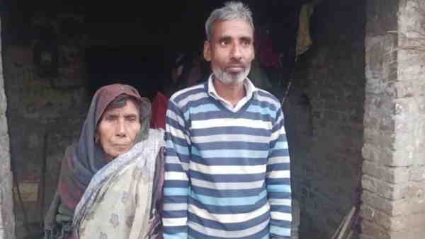 दो नाबालिग बेटों का खतना भी करा दिया