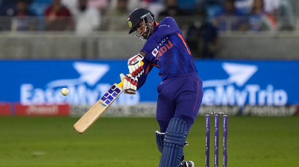 अक्षर ने अपनी नसों को काबू में रखा