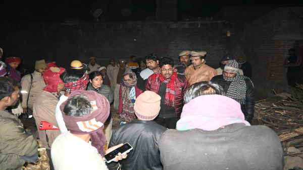 Auraiya family sleeping while wall collapsed husband and wife along with son died 3 children serious