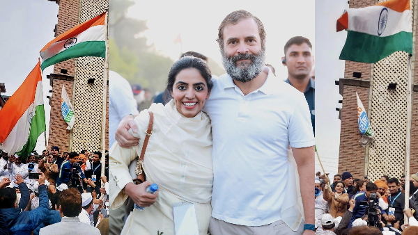 लाल चौक पर हाथ में थामा तिरंगा