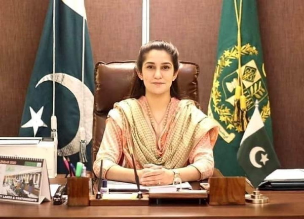 पांचों बहनों की वर्तमान पोस्टिंग पांचों बहनों की वर्तमान पोस्टिंग