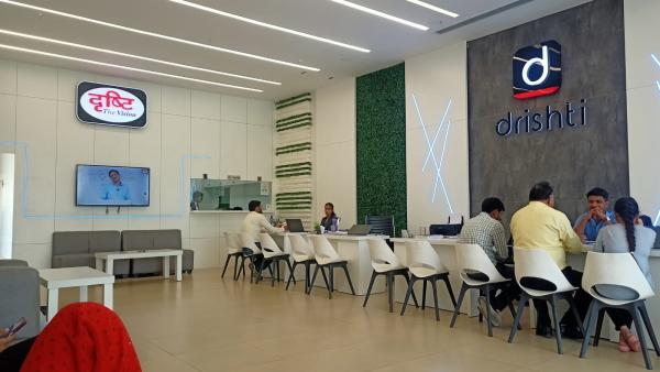  रात सैर करते हुए लेते हैं दृष्टि आईएएस कोचिंग से जुड़े अहम फैसले