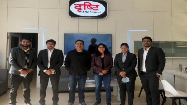  दृष्टि आईएएस कोचिंग में विकास दिव्‍यकीर्ति की भूमिका