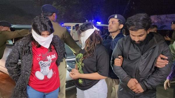 एक्स बॉयफ्रेंड को जलाने के लिए किया यह काम