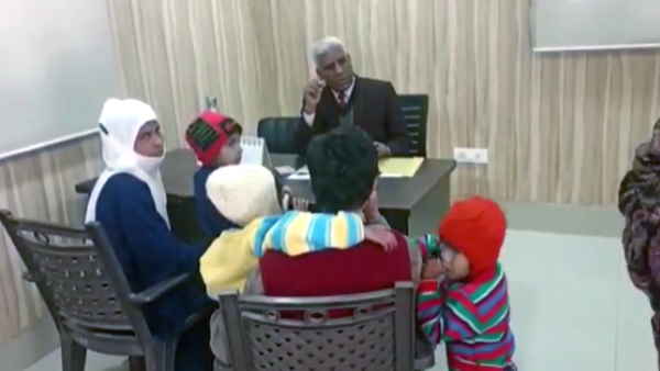 moradabad noida man married two woman now has to live 3 day each per week partition of husband 