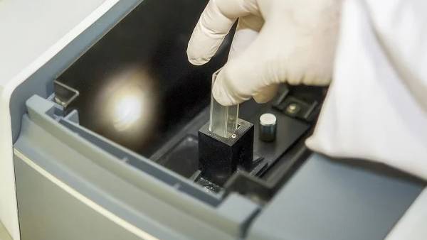 हर्ष राजपूत ने बनाया स्पेक्ट्रोस्कॉपी डिवाइस हर्ष राजपूत ने बनाया स्पेक्ट्रोस्कॉपी डिवाइस