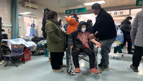 चीन से आने वाले यात्री बड़ी संख्या में मिल रहे हैं कोविड पॉजिटिव