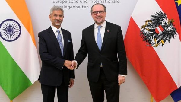 एक साल में 30 गुना बढ़ा आंकड़ा