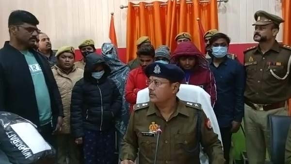 धन्नेपुर चौराहे के पास खोले थे कार्यालय धन्नेपुर चौराहे के पास खोले थे कार्यालय