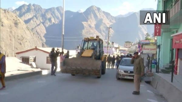 क्या मिलेगा जोशीमठ के लोगों को दुनिया भर से सहयोग ?