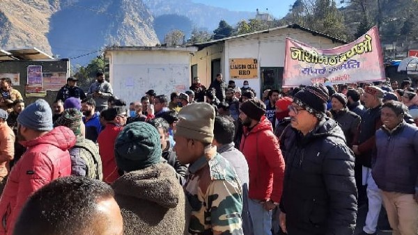 शहर से ज्यादा पहले लोगों की चिंता की जानी चाहिए