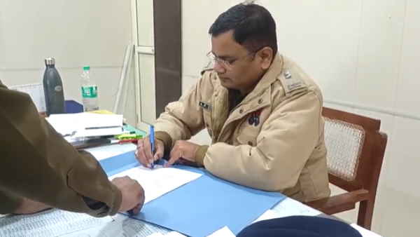 Shahjahanpur Neighbor poisons 35 pigeons in Shahjahanpur avenges cat disappearance up news