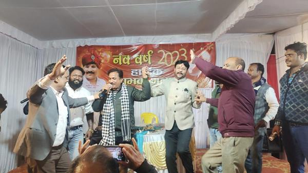 डिप्लोमा होल्डर और ग्रेजुएट विधायक सुनील सराफ 