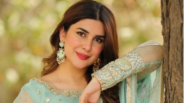 कुब्रा खान ने भी किया पलटवार