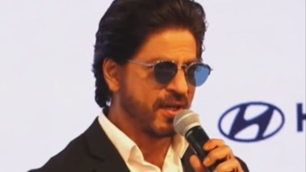 आपकी आवाज में गाना प्यारा लगता है आपकी आवाज में गाना प्यारा लगता है