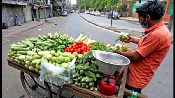 पोस्ट कर ठेले वालों की कर दी बेइज्जती