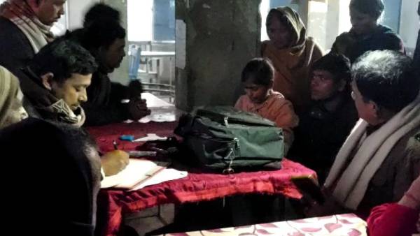 बेगूसराय कोर्ट पहुंचे दोनों के परिजन