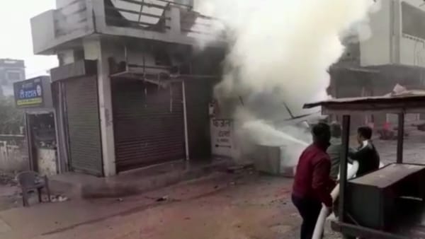 चाय समोसा की चलाते थे दुकान