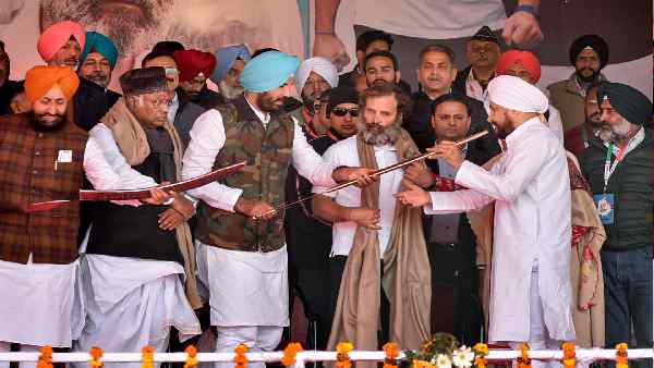 अलग ही राह पर चल रही है कांग्रेस