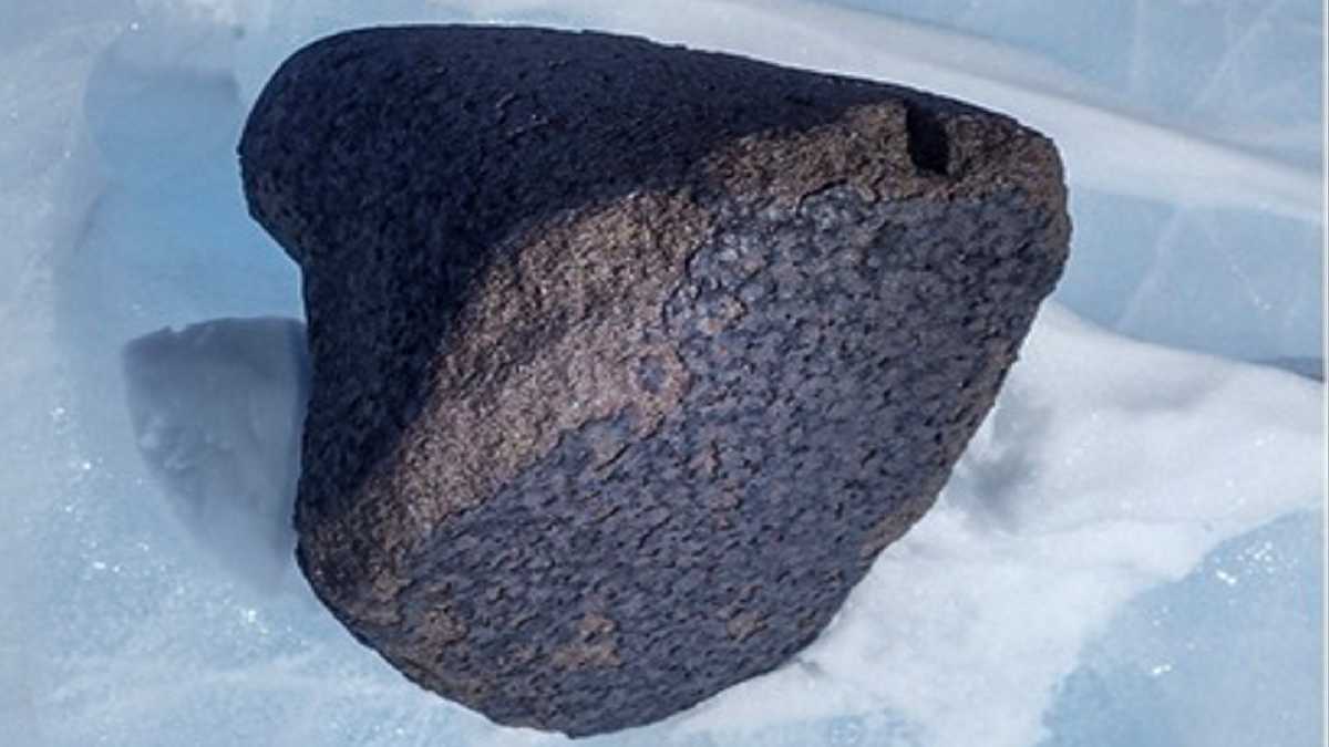 meteorites-found-in-antarctica-that-may-reveal-the-origin-of-the-earth meteorites-found-in-antarctica-that-may-reveal-the-origin-of-the-earth