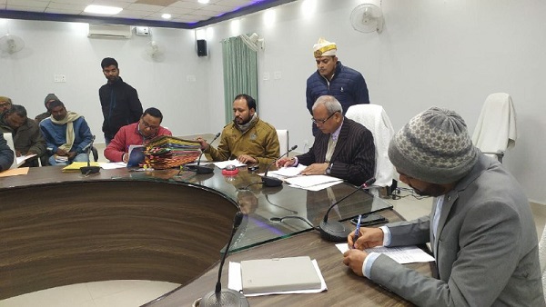 जनपद स्तर पर जनसूचना के मामलों को सुनने का निर्णय 