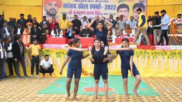अपने दम पर चुनाव जीतते हैं बृजभूषण सिंह अपने दम पर चुनाव जीतते हैं बृजभूषण सिंह