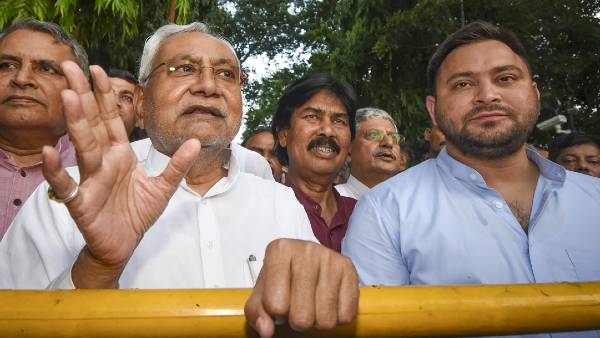 महागठबंधन पर संकट के बादल !