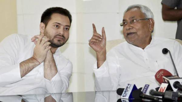 'बड़े नेता को 'नाईट गॉर्ड' बुलाना पूरी जनता का अपमान'