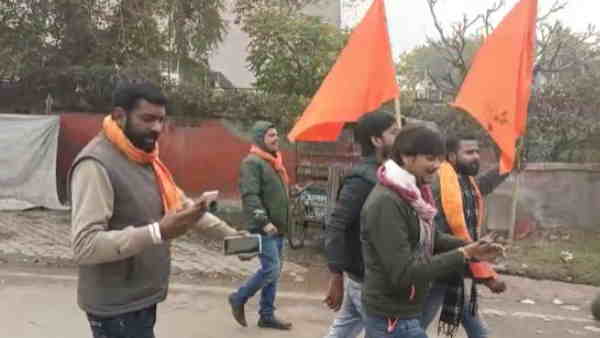 Agra case filed against many who tore posters and protested against Pathan movie 