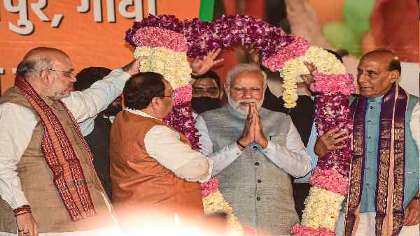 जनवरी में पीएम मोदी कैबिनेट में फेरबदल की चर्चा तेज