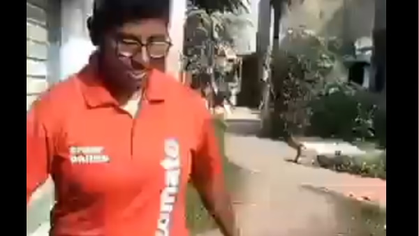 यूजर्स वीडियो देख कर रहे इस खिलाड़ी के लिए नौकरी की मांग यूजर्स वीडियो देख कर रहे इस खिलाड़ी के लिए नौकरी की मांग