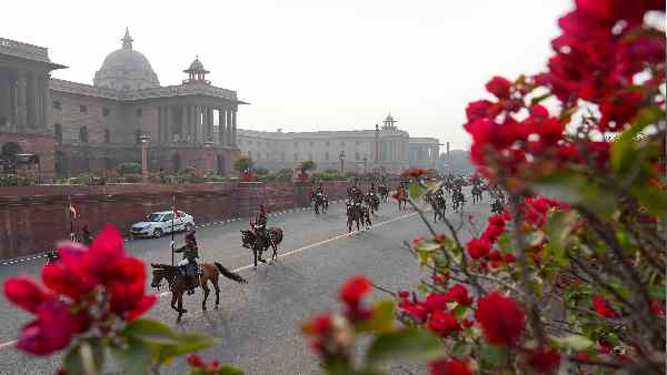 राष्ट्रपति के अंगरक्षक कौन होते हैं ?