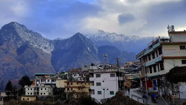 हिमाचल प्रदेश के गांवों में खतरे की घंटी