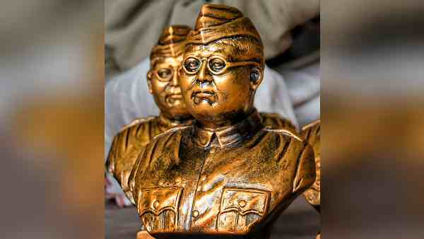 क्या 'बदनाम' बोस के संघर्ष की कहानी है ?